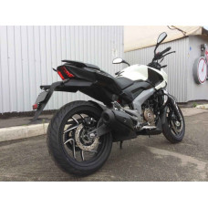 Мотоцикл Bajaj Dominar 400 (Індія)