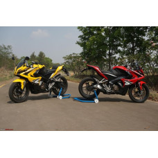 Мотоцикл Bajaj Pulsar RS200 (Індія)