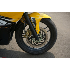 Мотоцикл Bajaj Pulsar RS200 (Індія)