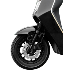 Електроскутер AIMA A700 1200W 72V 38Ah 11"
